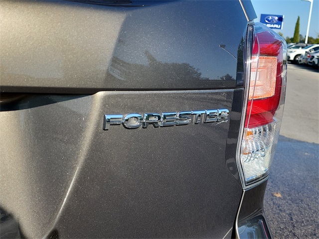 2018 Subaru Forester 2.5i Touring photo 4