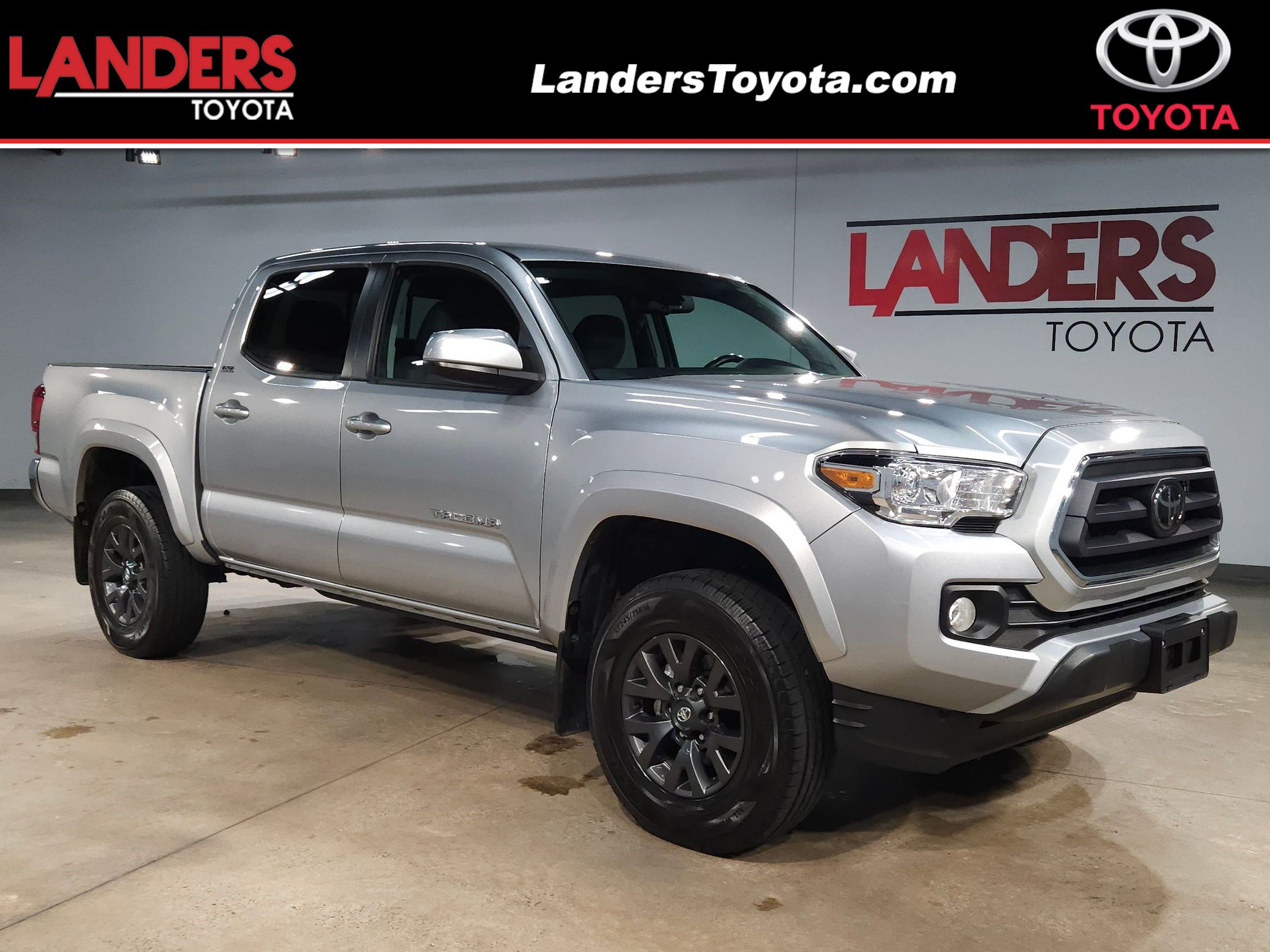 2023 Toyota Tacoma SR5's photo