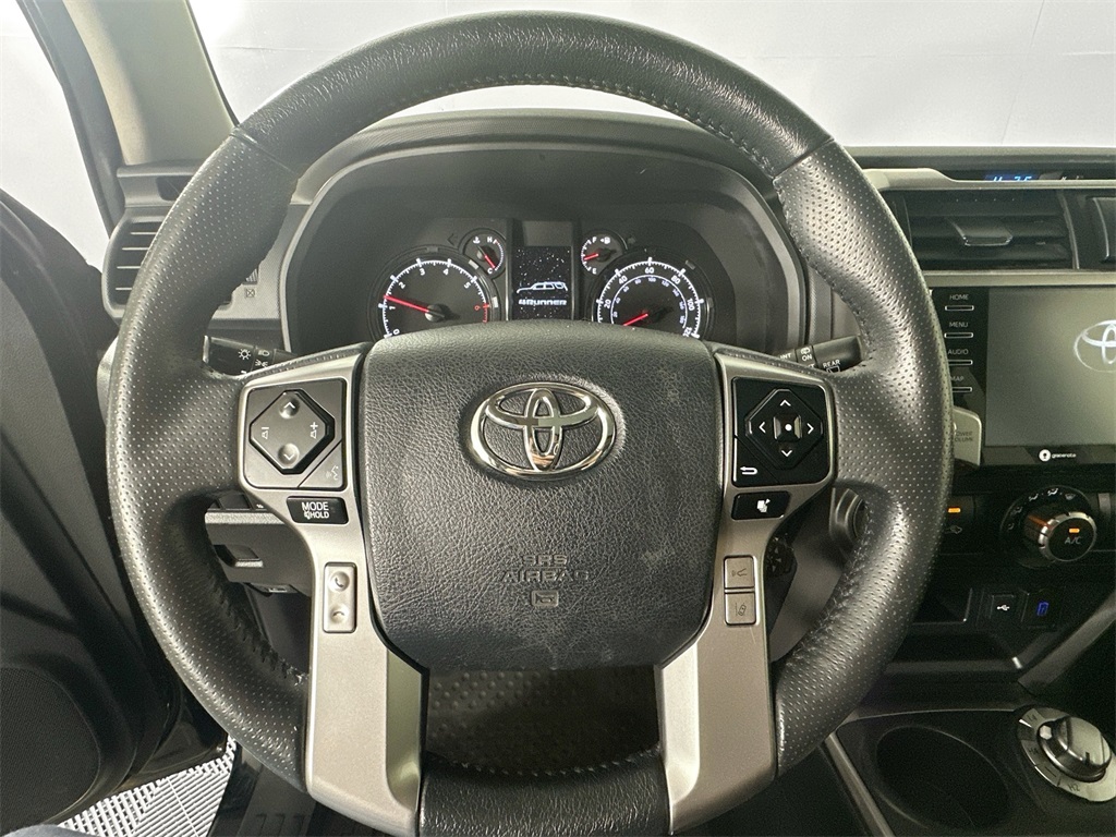2021 Toyota 4Runner SR5 Premium photo 18