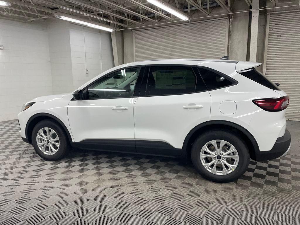 2025 Ford Escape Active photo 8