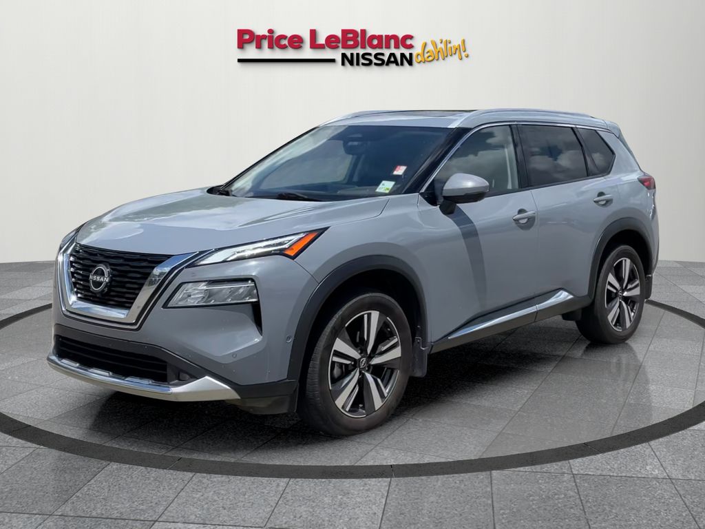 2022 Nissan Rogue Platinum photo 3