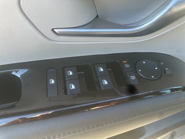 2025 Hyundai Tucson Limited photo 9