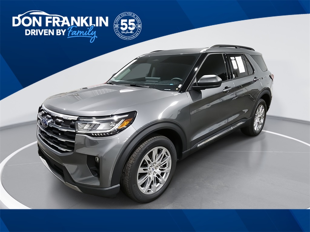 2025 Ford Explorer Active's photo