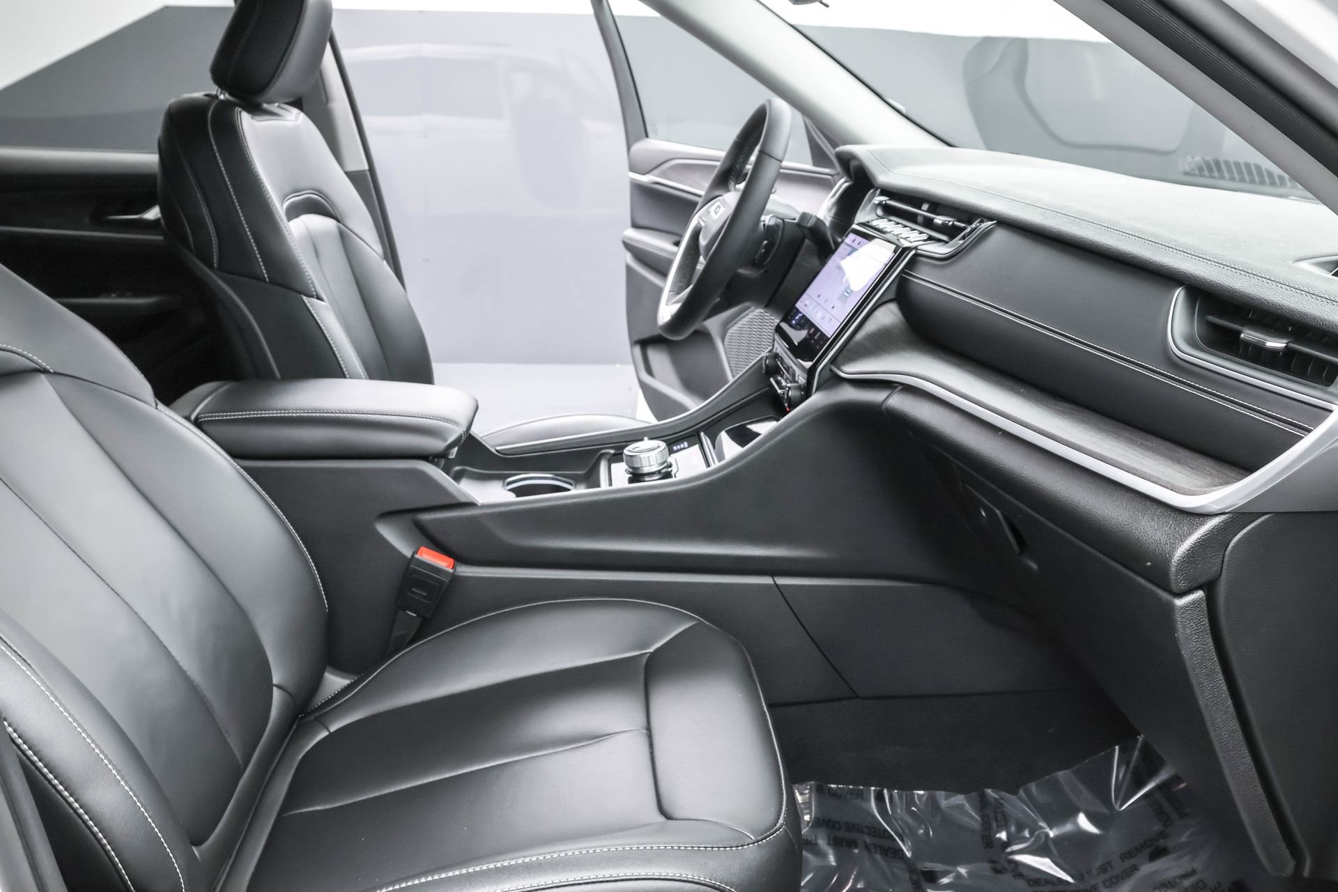 2024 Jeep Grand Cherokee Limited photo 28