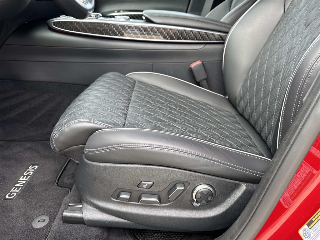 2025 Genesis GV70 3.5T Sport Prestige photo 15