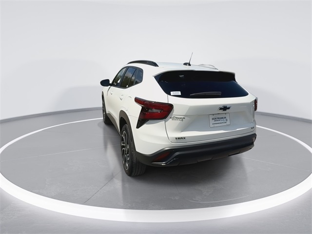 2025 Chevrolet Trax photo 7