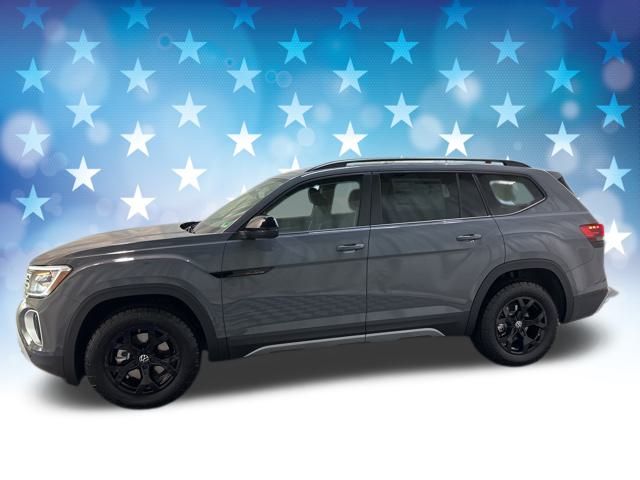 2025 Volkswagen Atlas Peak Edition SE photo 5