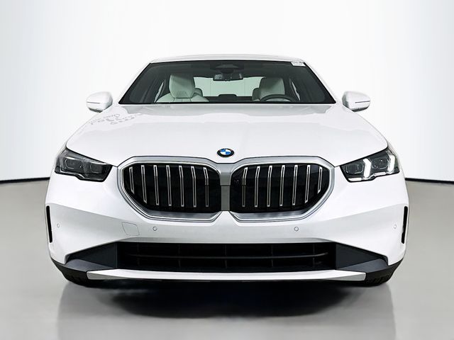 2026 Bmw 530i xDrive photo 2