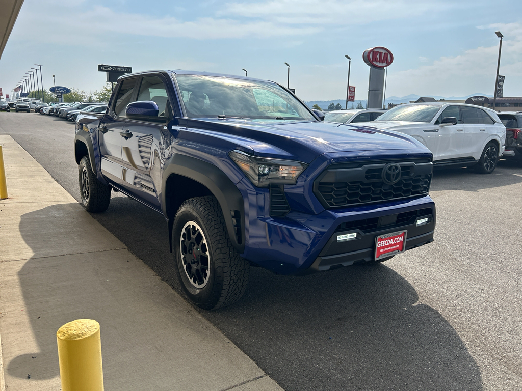 2024 Toyota Tacoma TRD photo 3