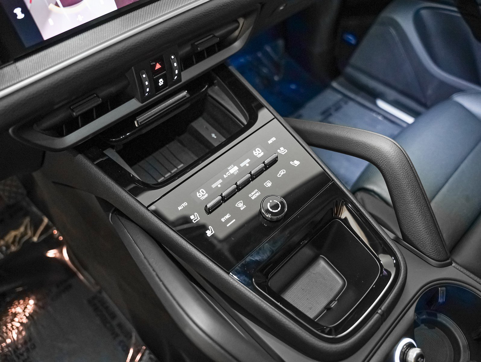 2025 Porsche Cayenne photo 20