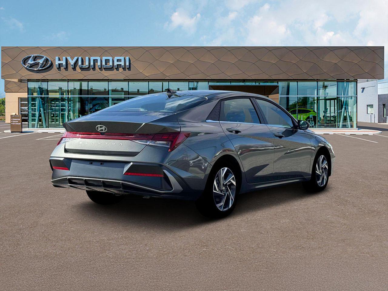 2025 Hyundai Elantra SEL Convenience photo 6