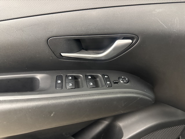 2023 Hyundai Tucson SE photo 8