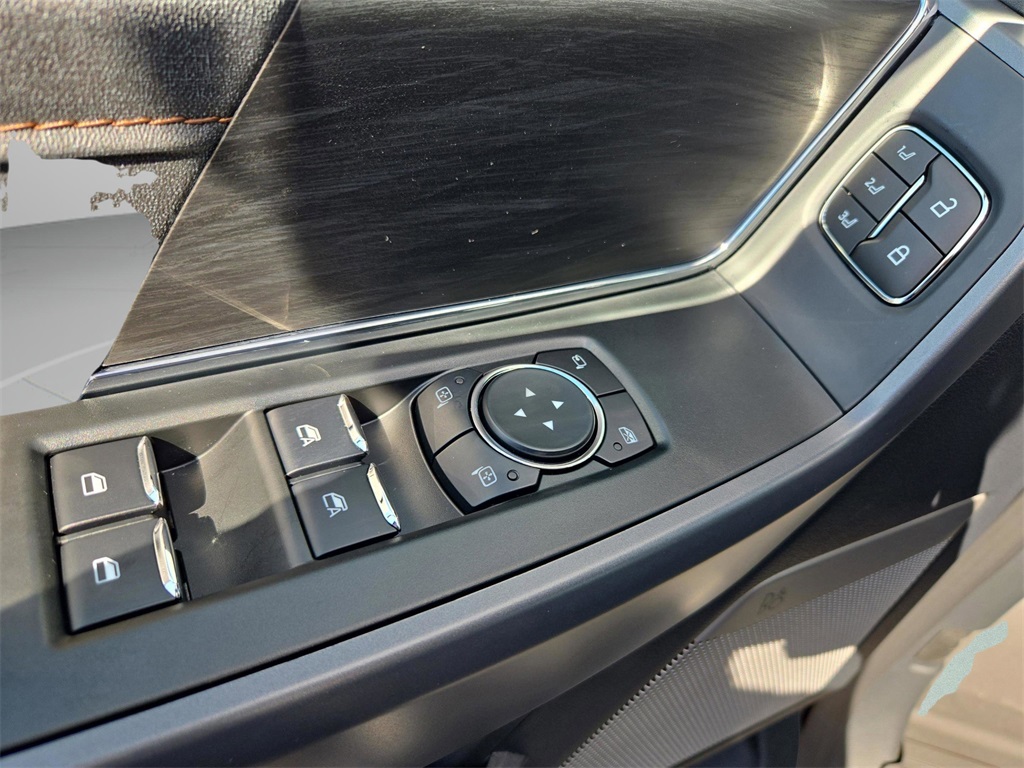 2025 Ford F-150 Lariat photo 27