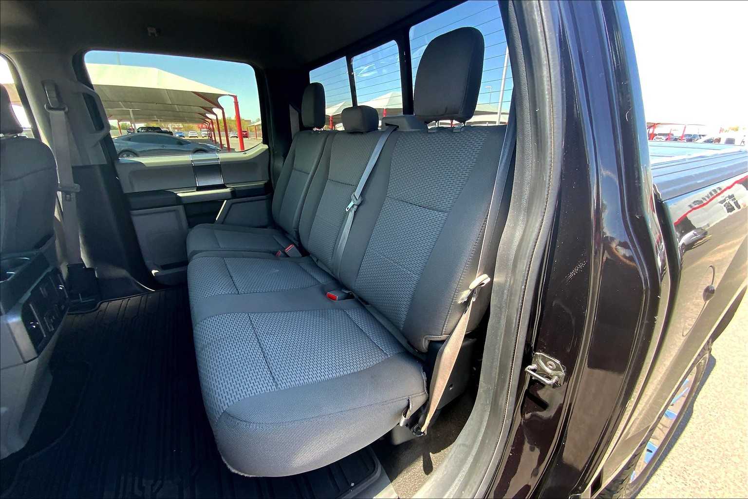 2020 Ford F-150 XLT photo 17