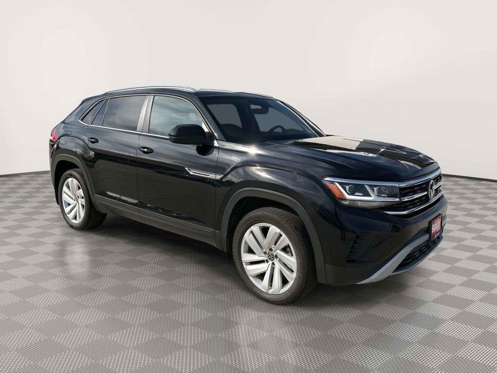 2022 Volkswagen Atlas Cross Sport SE w/Tech