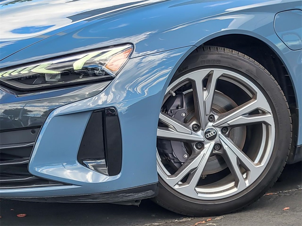 2023 Audi e-tron GT Premium Plus photo 3