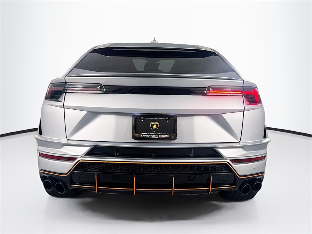 2023 Lamborghini Urus S photo 6