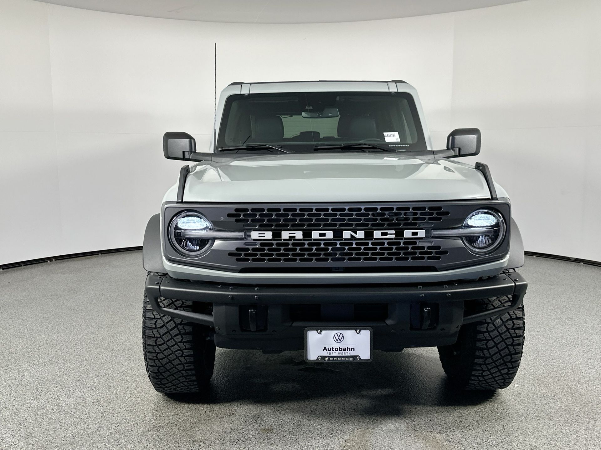 2022 Ford Bronco Badlands photo 2