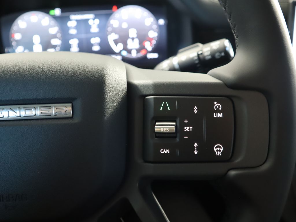 2025 Land Rover Defender 130 S photo 12