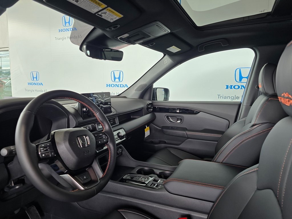 2025 Honda Pilot TrailSport photo 12