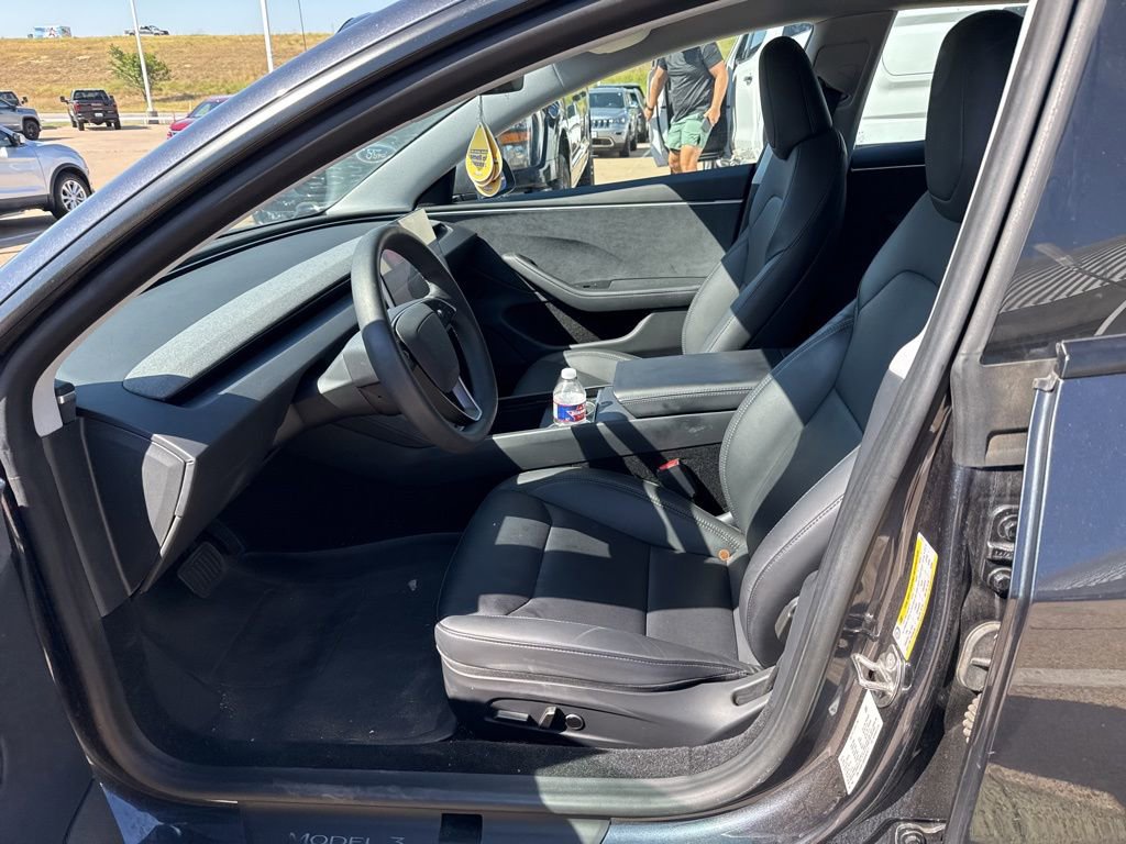 2024 Tesla Model 3 photo 8