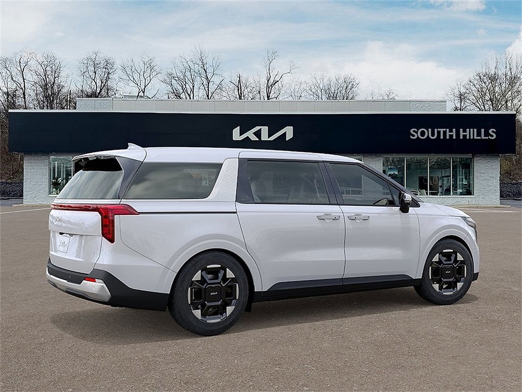 2026 Kia Carnival EX photo 5
