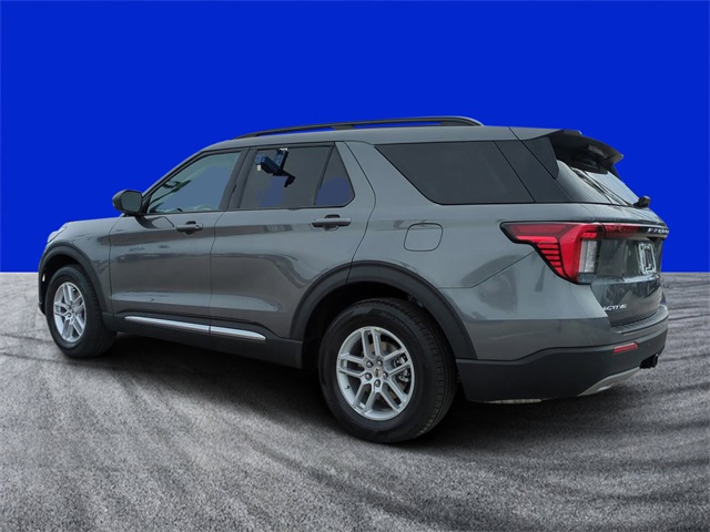 2025 Ford Explorer photo 5