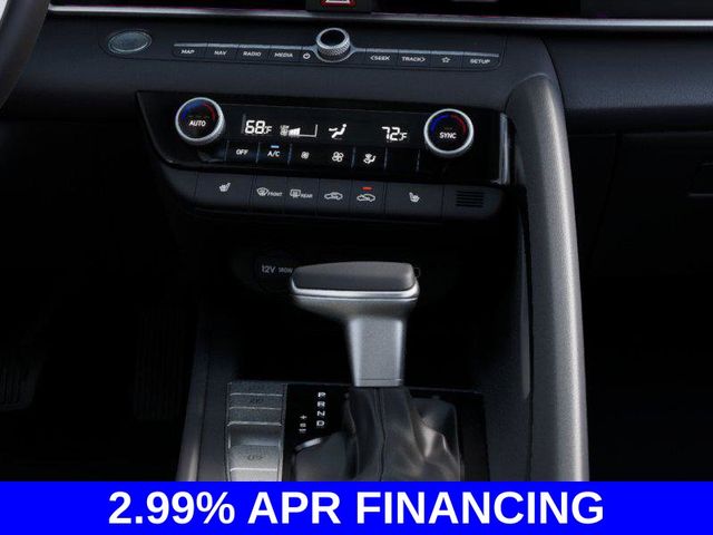 2025 Hyundai Elantra SEL Convenience photo 15
