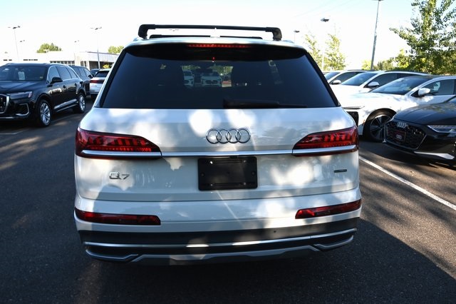 2020 Audi Q7 45 Premium Plus photo 3