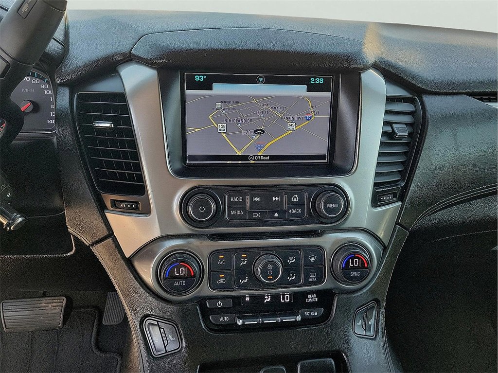 2019 Chevrolet Suburban LT photo 17