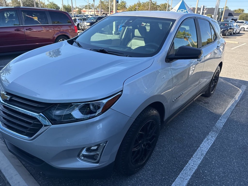 2021 Chevrolet Equinox LS's photo