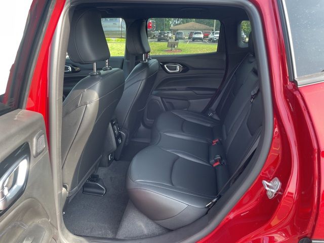 2025 Jeep Compass Limited photo 9