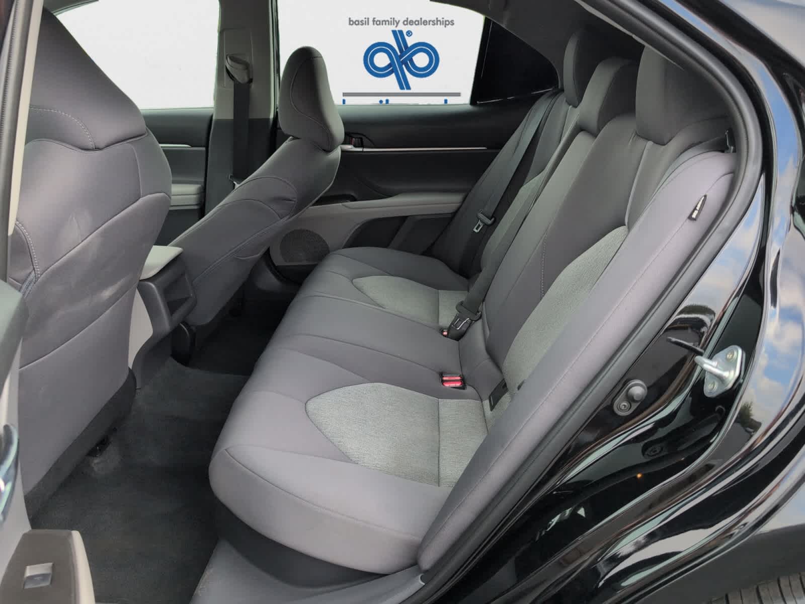 2022 Toyota Camry Hybrid LE SE photo 14