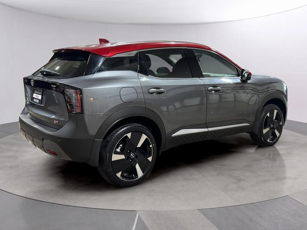 2025 Nissan Kicks SR photo 2