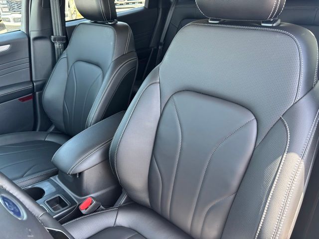 2025 Ford Escape Plug-In Hybrid Base photo 12