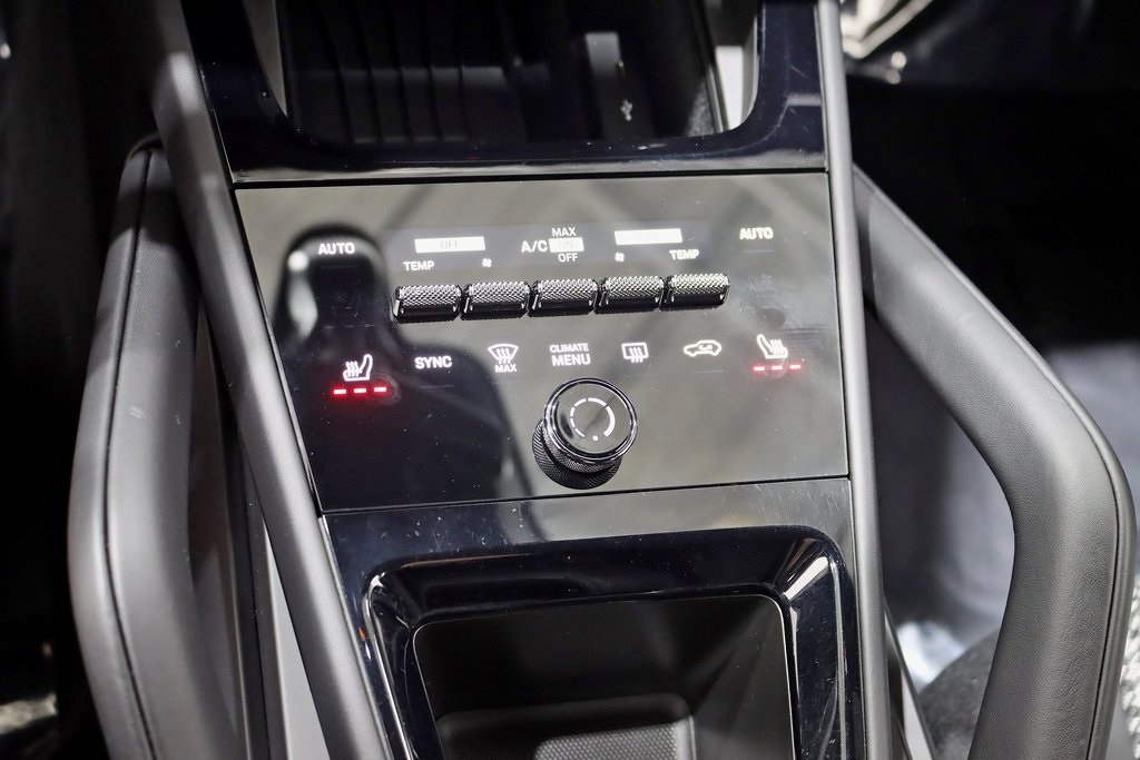 2024 Porsche Cayenne Coupe S photo 26