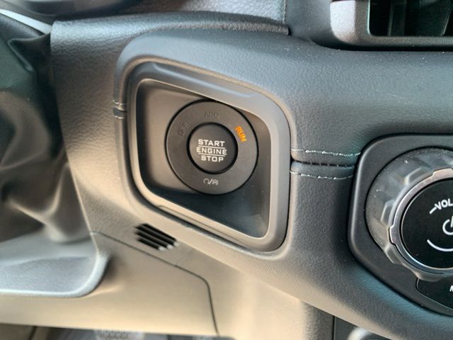 2024 Jeep Wrangler Rubicon photo 18