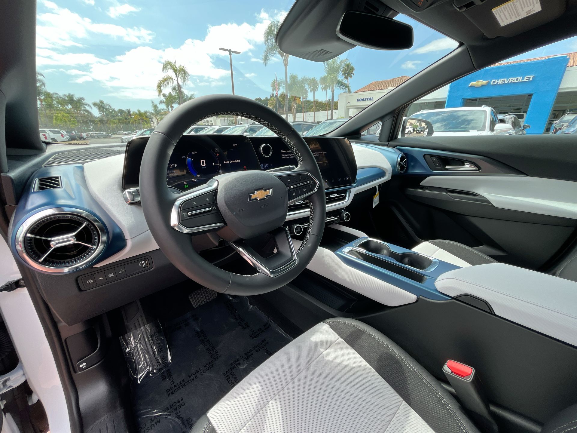 2025 Chevrolet Equinox EV 1LT photo 10