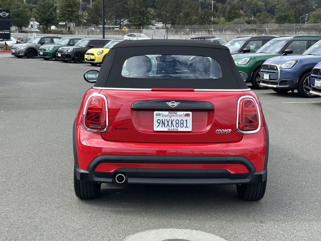 2024 Mini Cooper Signature photo 4