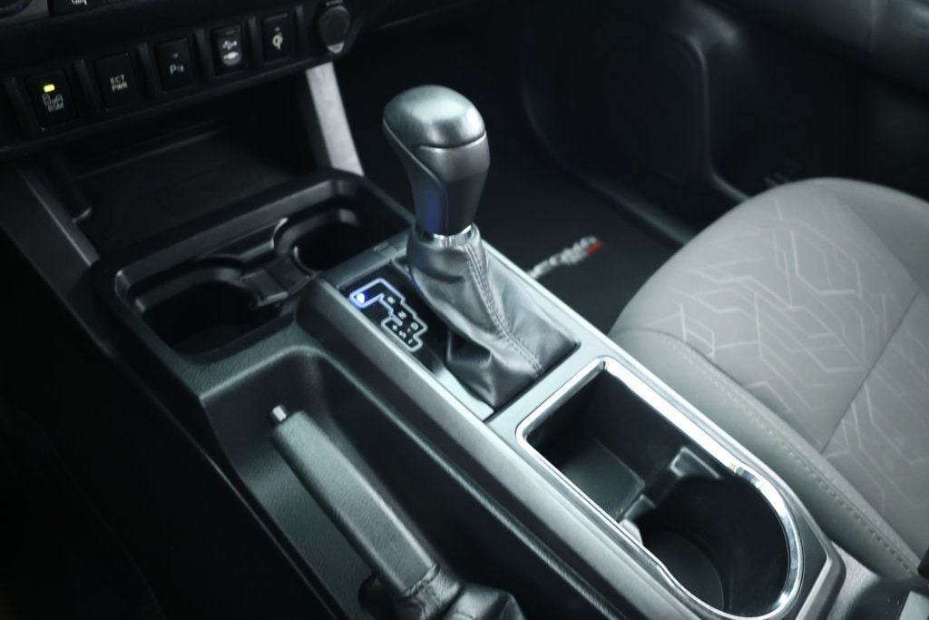 2017 Toyota Tacoma SR5 Sport TRD Pro photo 15