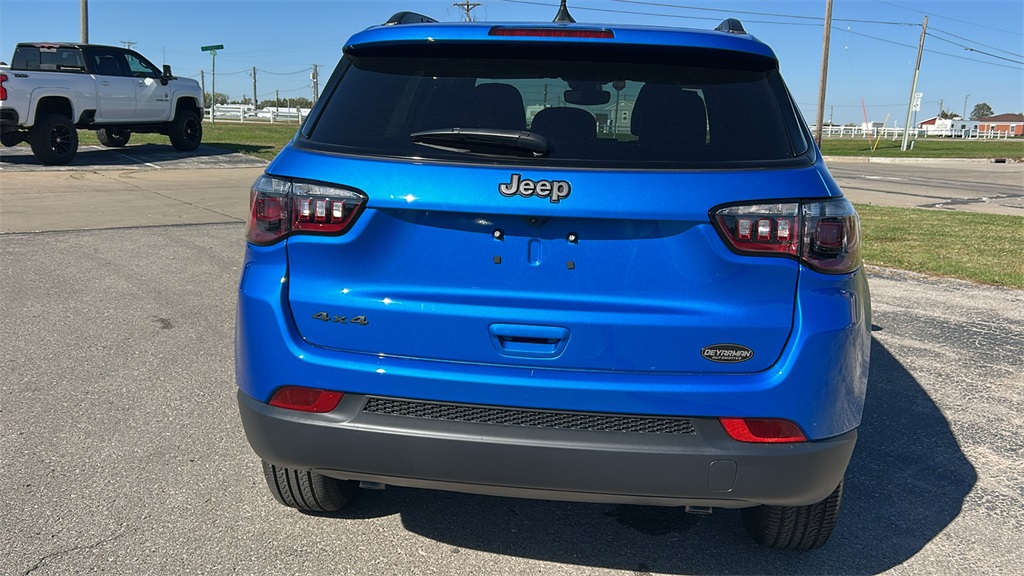 2026 Jeep Compass Latitude Altitude photo 4