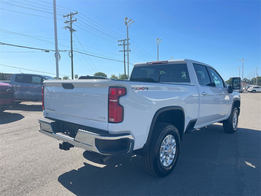 2026 Chevrolet Silverado 2500HD LTZ photo 4
