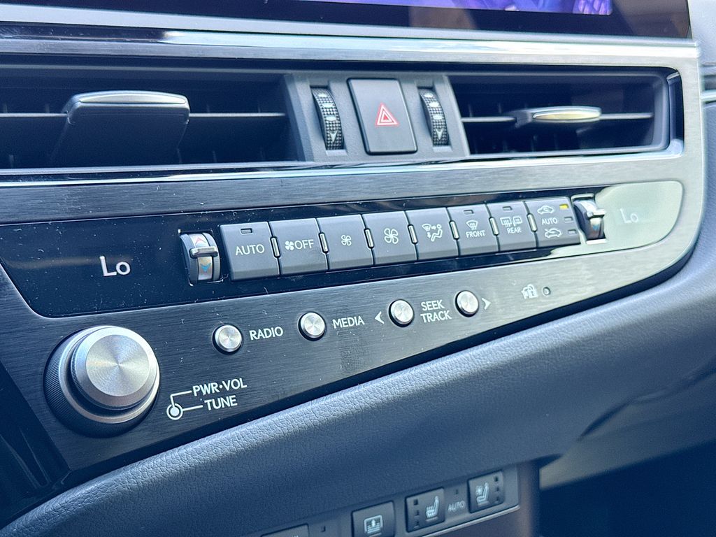 2025 Lexus ES Premium photo 29