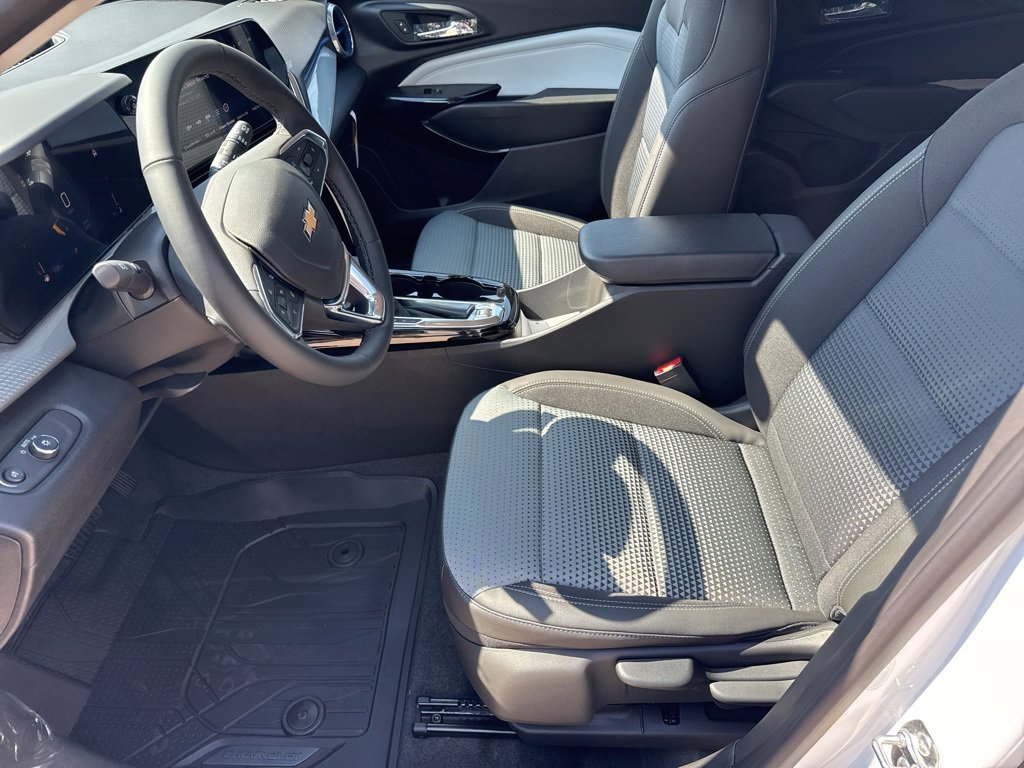 2026 Chevrolet Trax LT photo 10