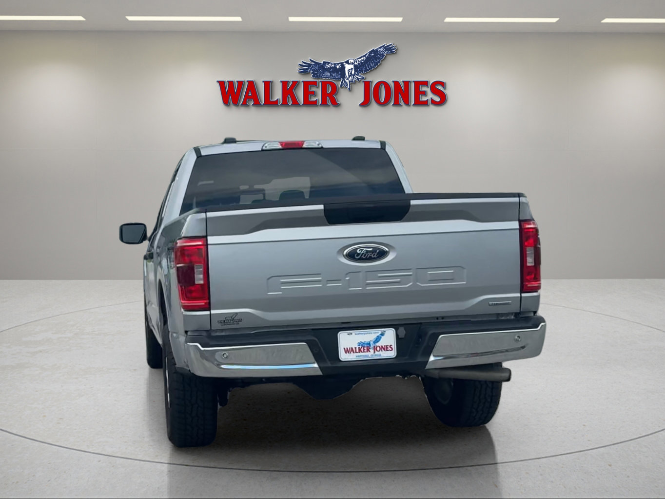 2023 Ford F-150 XLT photo 3