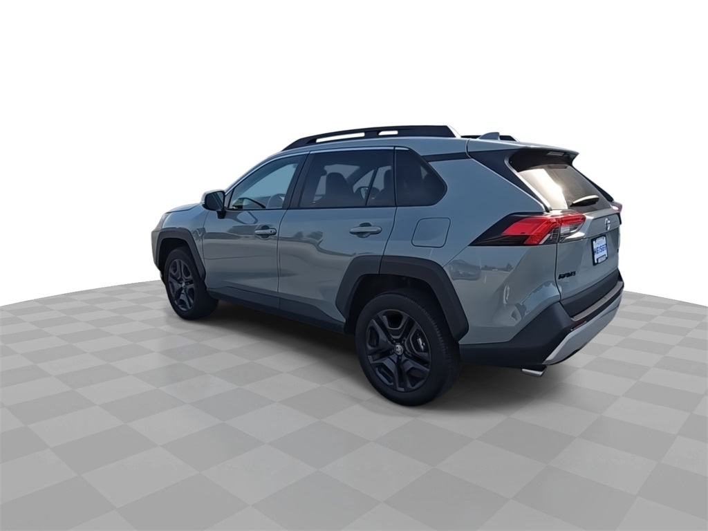2023 Toyota RAV4 Adventure photo 3