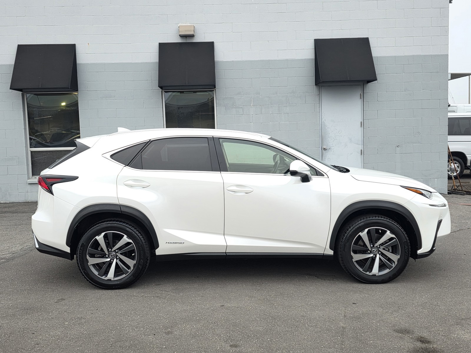 2018 Lexus NX 300h Luxury photo 7