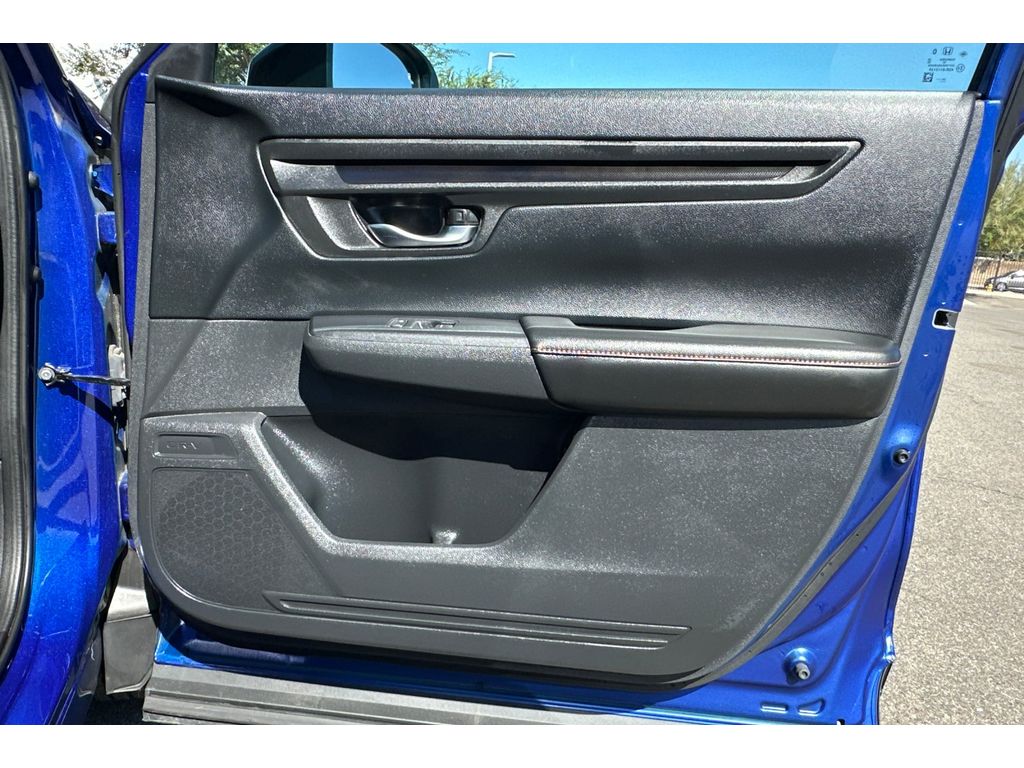 2025 Honda CR-V Hybrid Sport-L photo 18