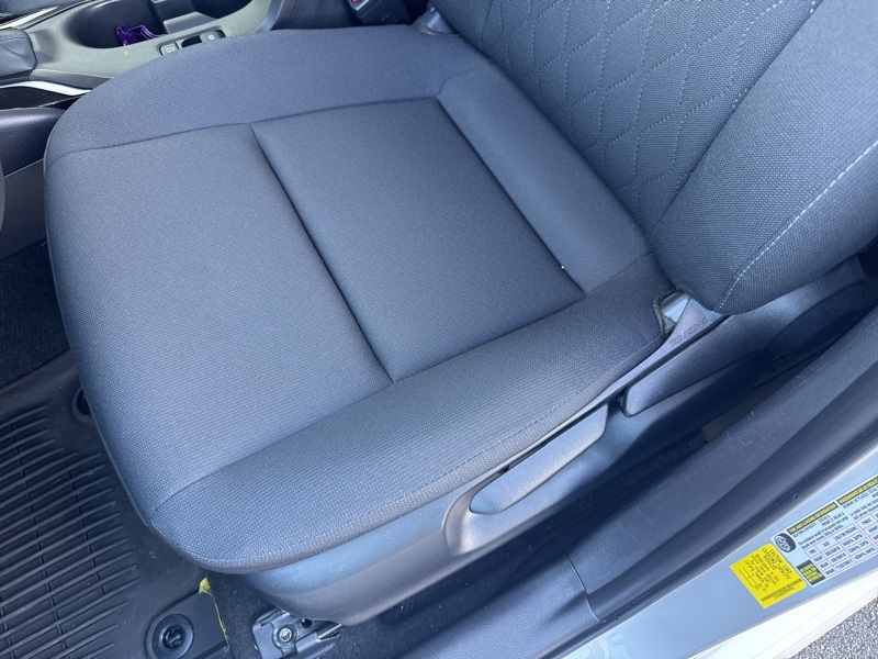 2025 Toyota Corolla LE photo 18