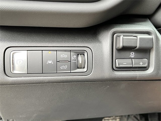 2025 Chevrolet Silverado EV LT photo 32